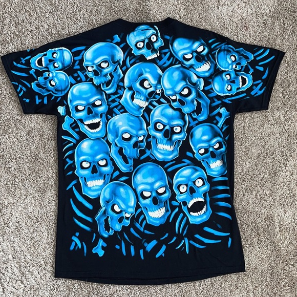 Liquid Blue | Dark Skull Pile T-shirt - Picture 6 of 8